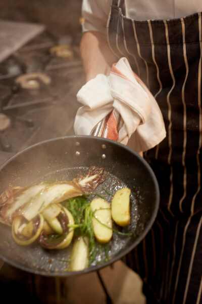 somerset pub food near bruton area